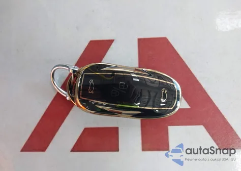 2014 Tesla Model S from USA, damaged, VIN 5YJSA1S19EFP45680